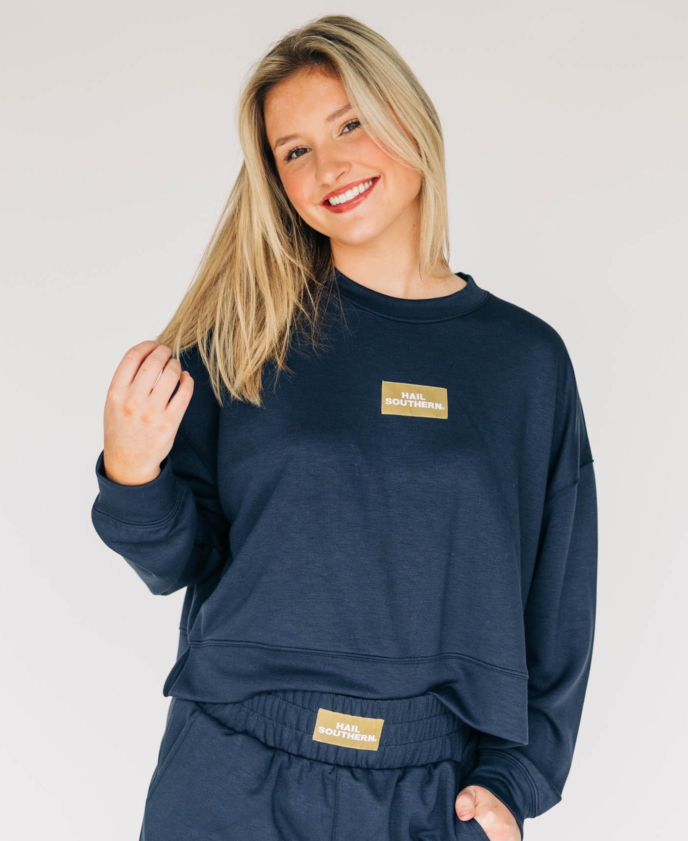 SCARLET & GOLD - Ava Airy Crewneck