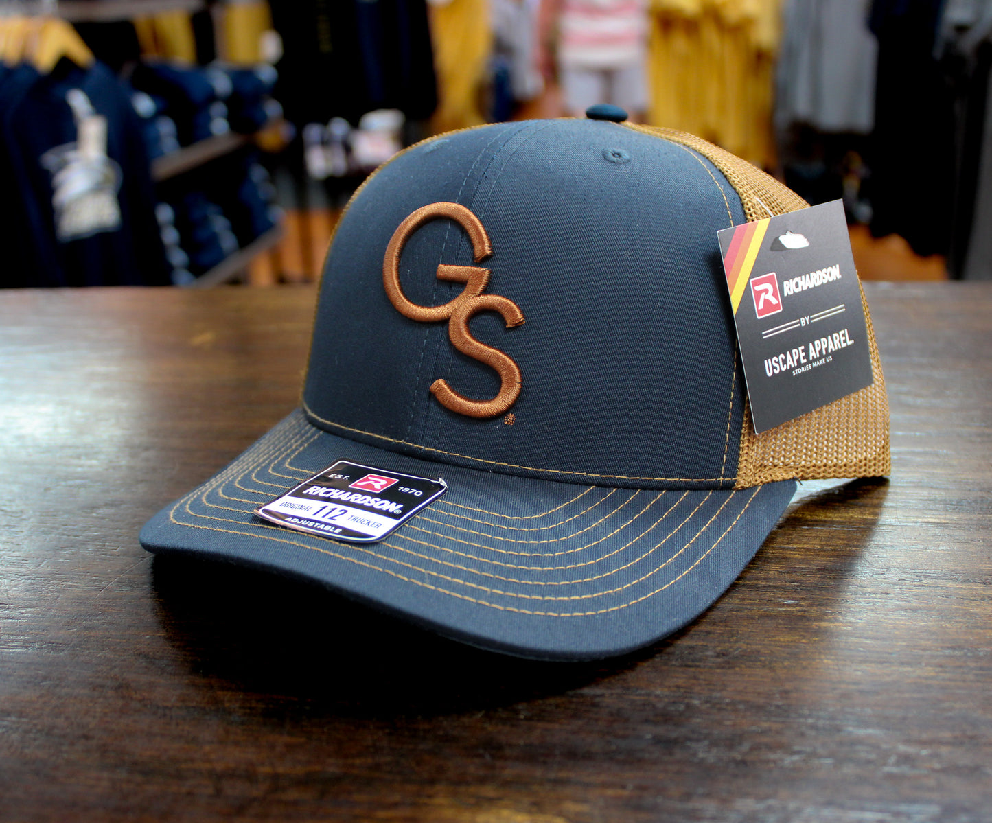 Richardson 112 - Interlocking GS Navy/Caramel
