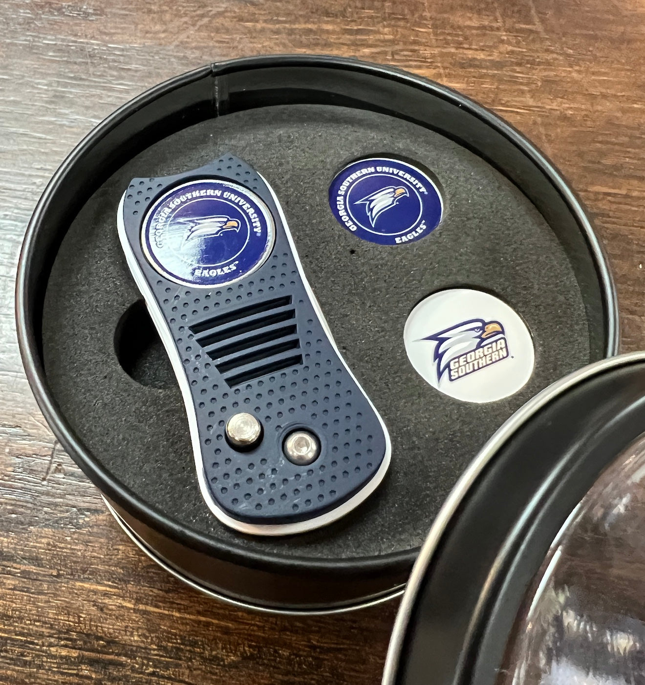 Switchblade Divot Tool with Golf Ball Markers Gift Set