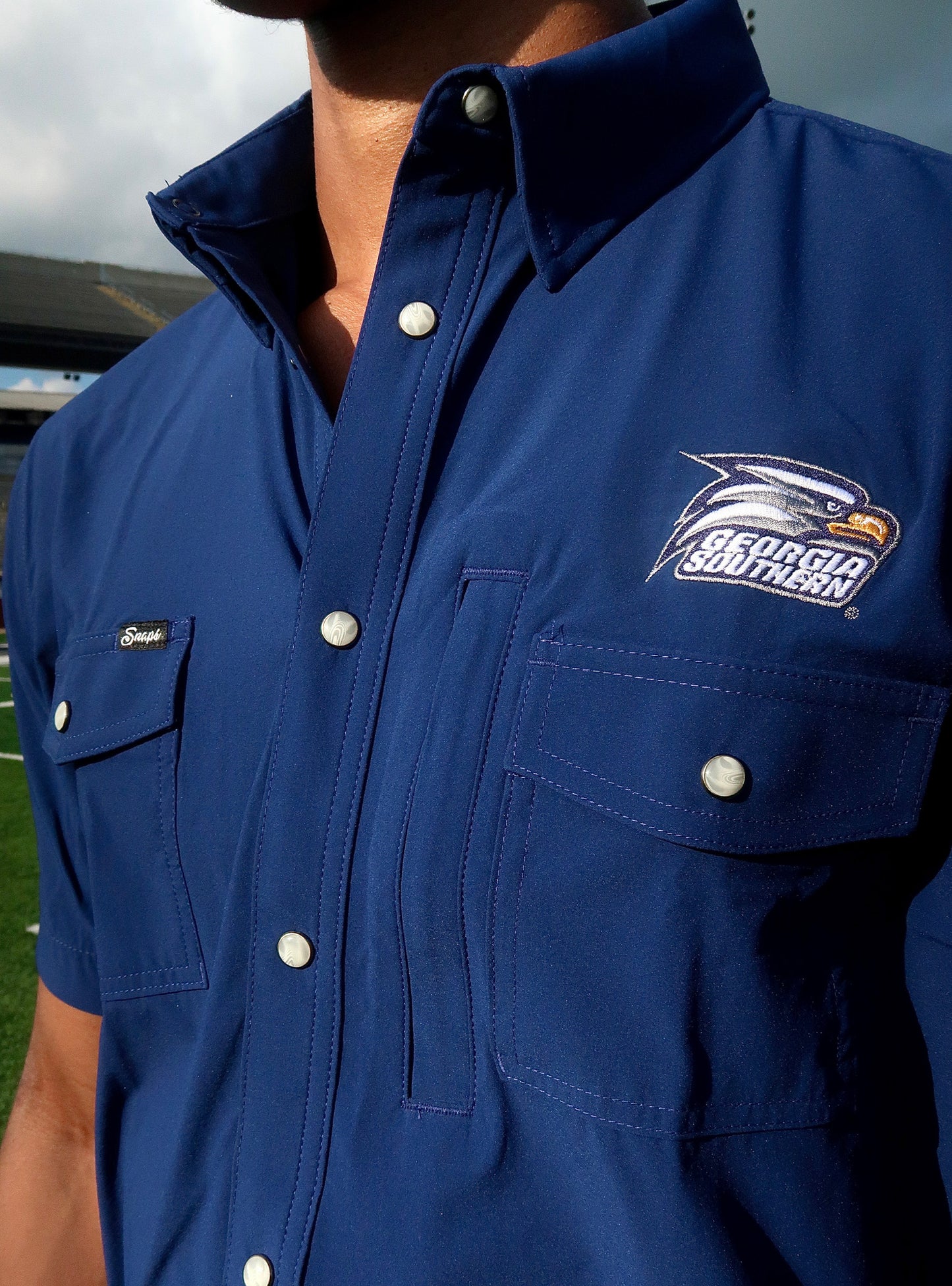 SNAPS - Tailgaiter Pearl Snap Button Down
