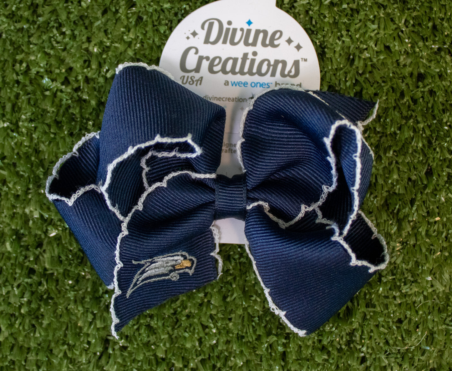 Medium Moonstitch Bow by Wee Ones